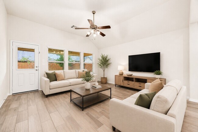Foto del edificio - 32659 Timber Point Dr