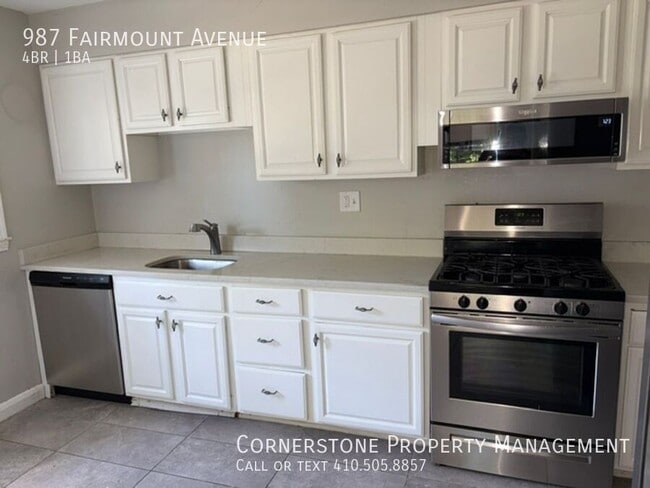 Photo - 987 Fairmount Avenue- House