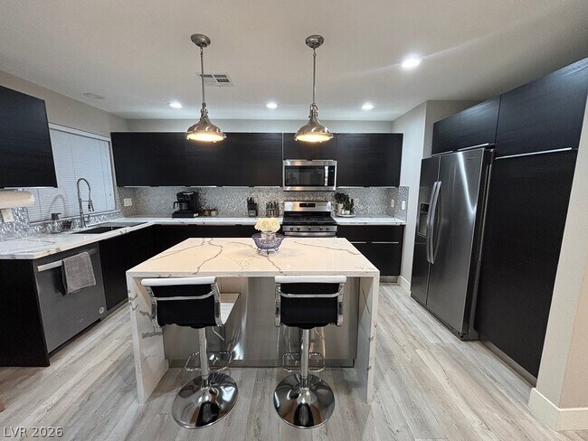 Foto del edificio - 2784 Fountain Ridge Ln