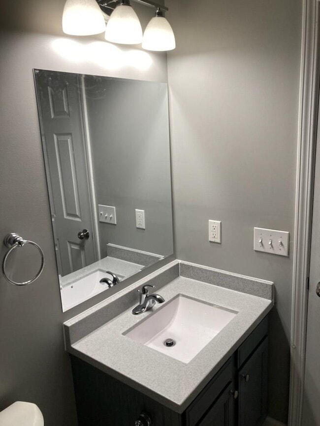 Foto del edificio - 437 E Marion St