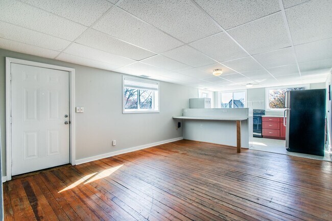 Foto del edificio - Downtown Apartment