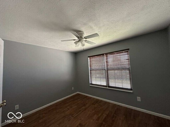 Foto del edificio - 6903 Governors Pointe Blvd