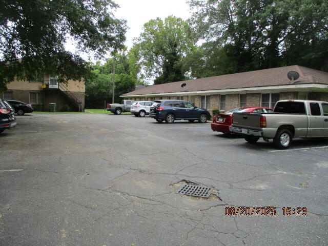 Primary Photo - 340 W Hampton Ave