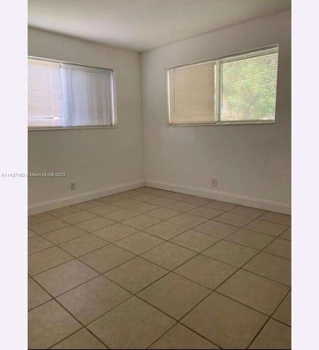 Foto del edificio - 401 SW 8th St