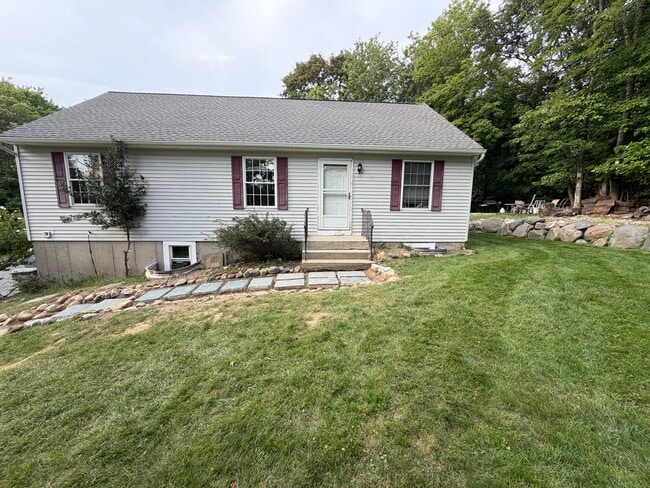 Building Photo - 107 Sheep Pasture Rd