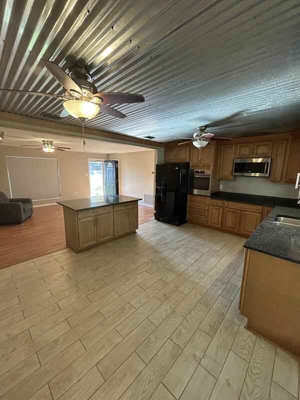 Foto del edificio - 307 Spring Ln