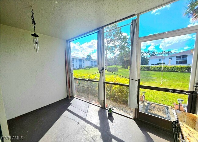 Foto del edificio - 1448 Churchill Cir