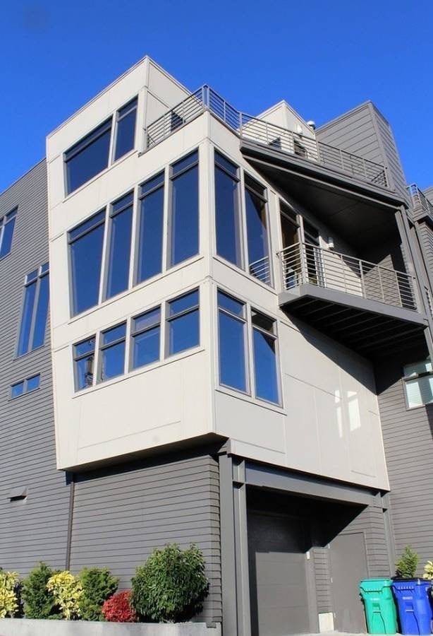 Building Photo - 4644 S Kelly Ave