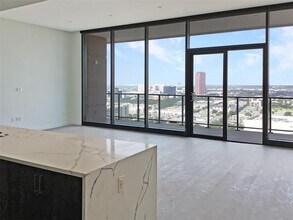 Building Photo - 2120 Olive St