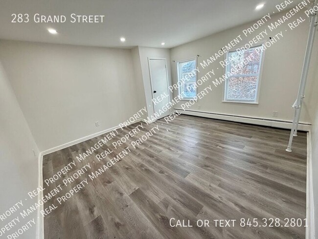 Foto del edificio - 283 Grand St