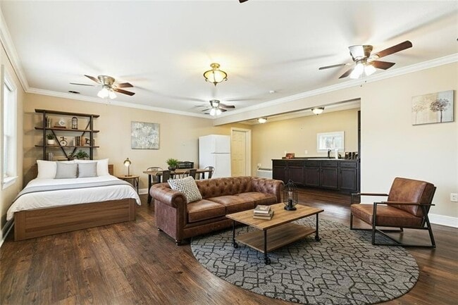 Building Photo - 509 Lassalle Dr