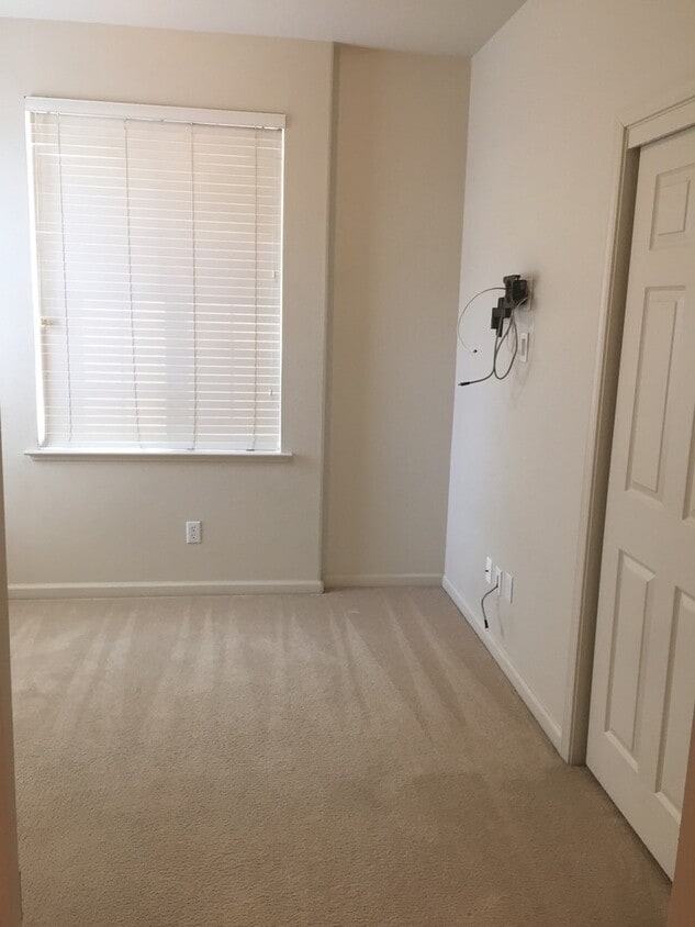 Downstairs West Room - 1495 Breezeway Ct