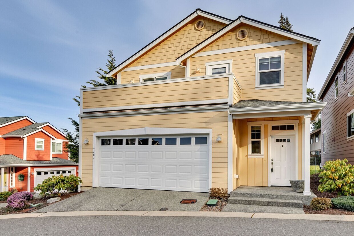 Foto principal - Poulsbo Place Townhome