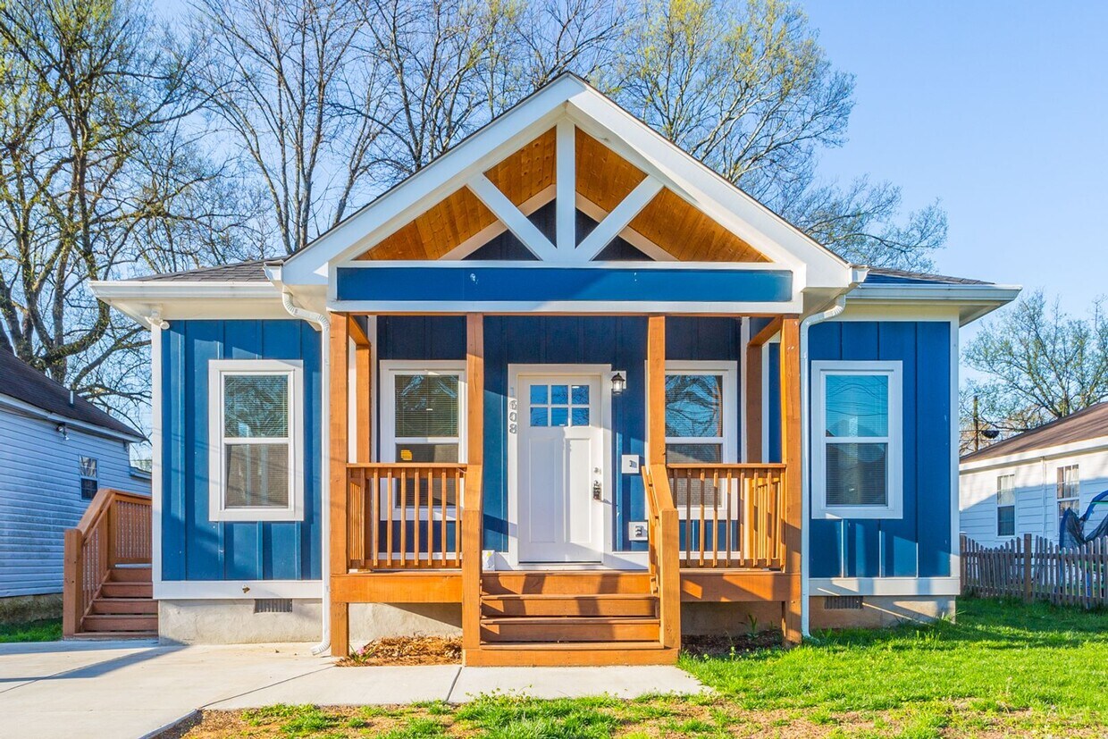 Downtown 3 bedroom Cottage - Downtown 3 bedroom Cottage
