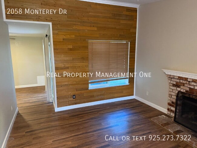 Foto del edificio - 2058 Monterey Dr