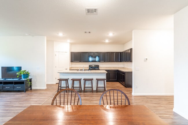 Building Photo - 278 Shiro Dr