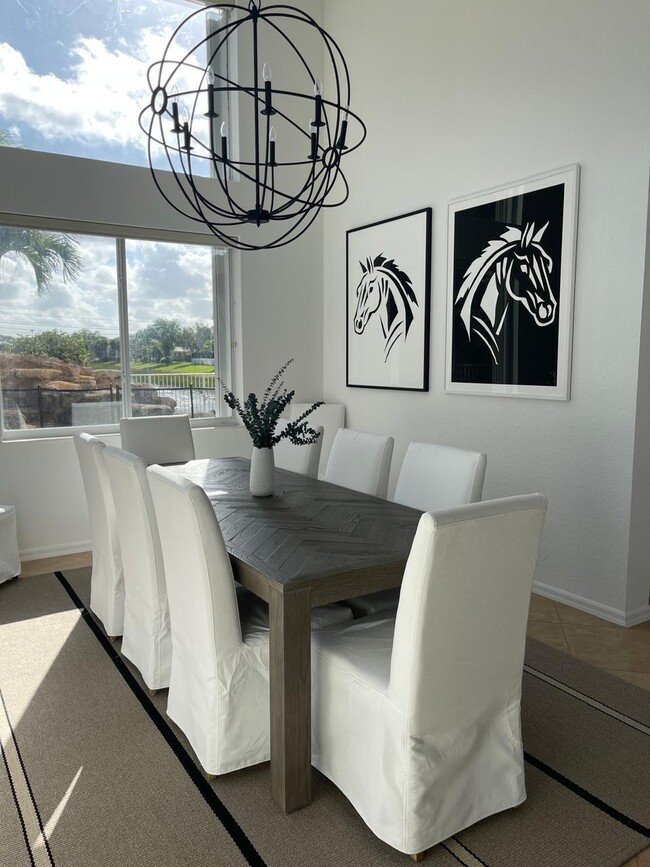 Foto del edificio - 4600 Mariners Cove Dr