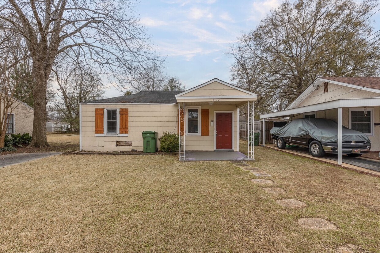 Primary Photo - 3320 W Tuskegee Cir