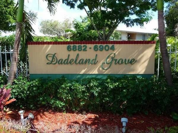 Foto del edificio - 6904 N Kendall Dr