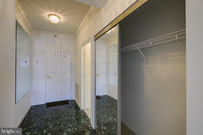 Foto del edificio - 3100 N Leisure World Blvd