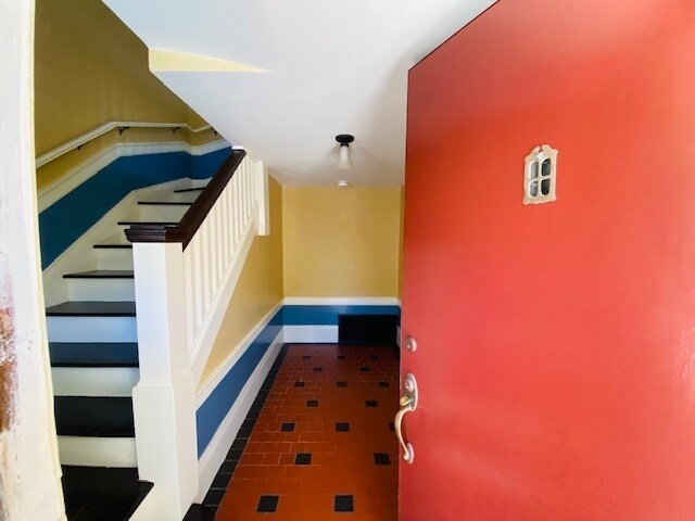 Building Photo - 756 Chenery St