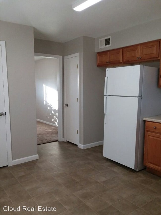 Building Photo - 602 Westview Cir