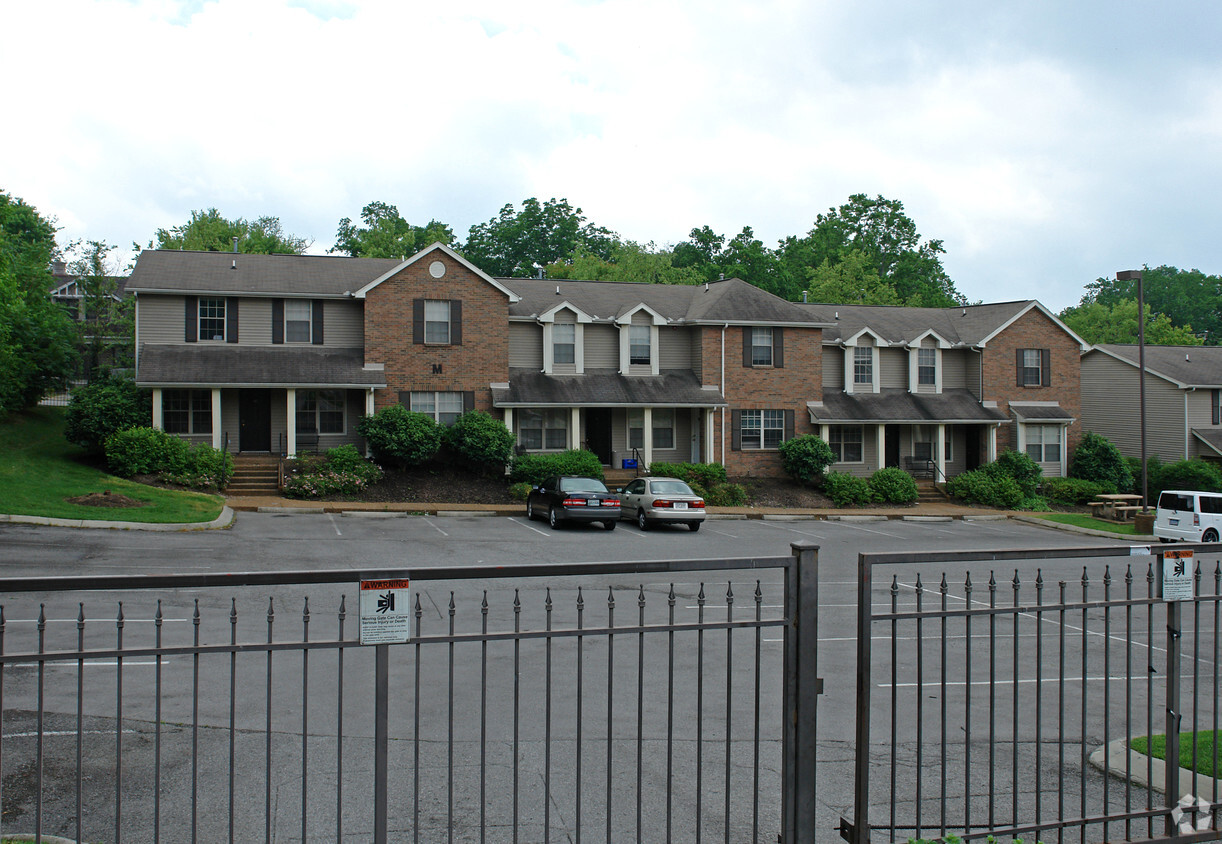 Primary Photo - Belmont Commons