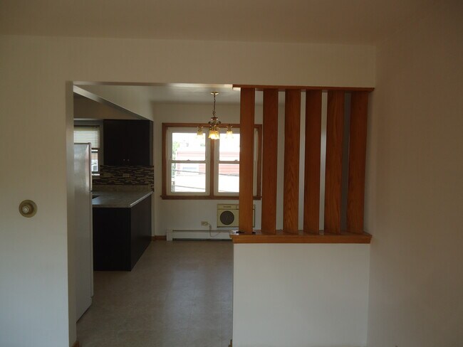 Building Photo - 8858 Wisner St