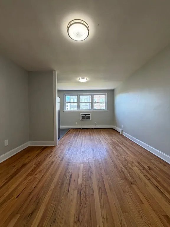 Foto del edificio - 1332 South Ave
