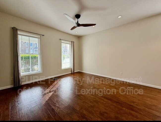 Foto del edificio - 611 N Broadway