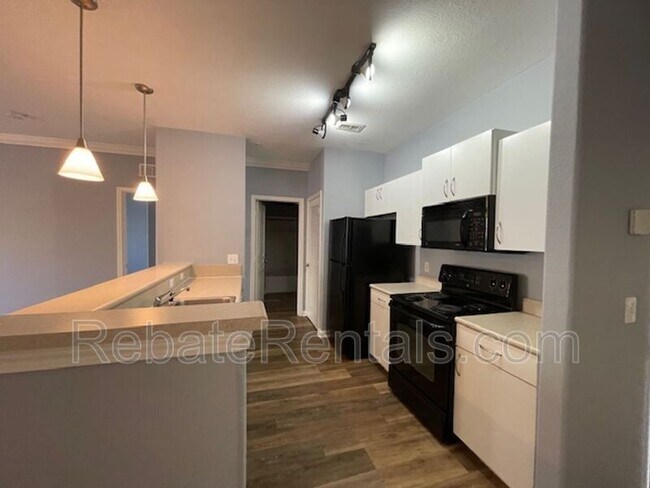 Foto del edificio - 8290 Gate Pkwy W