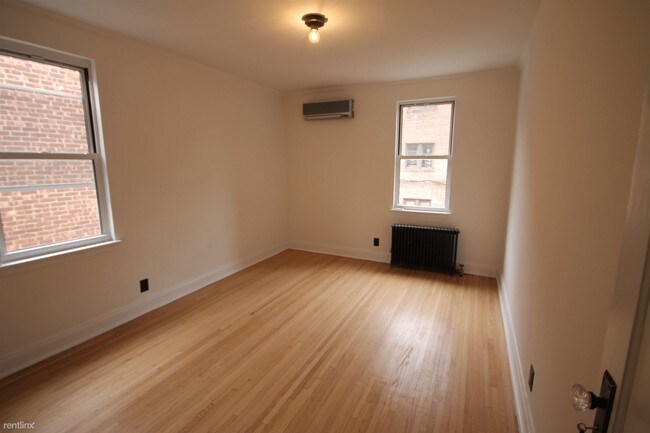 Building Photo - 3203 34th Ave
