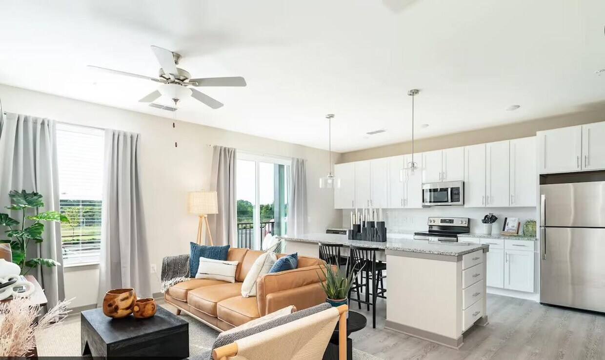 Foto principal - 1607 Centennial Park Blvd