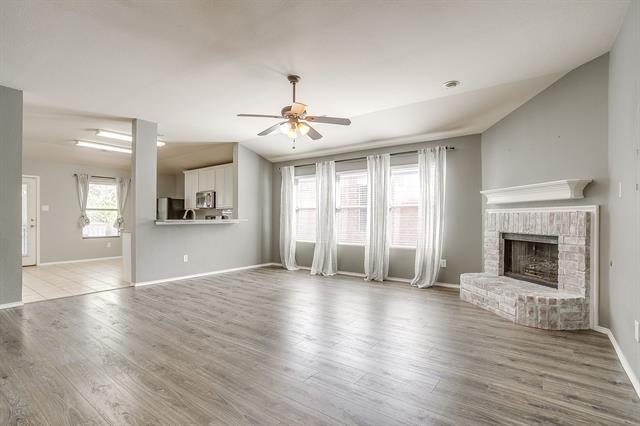 Foto del edificio - 649 Chalk Knoll Rd