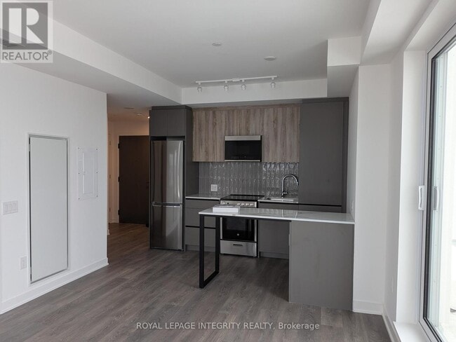 Building Photo - 10 All Nations Dr