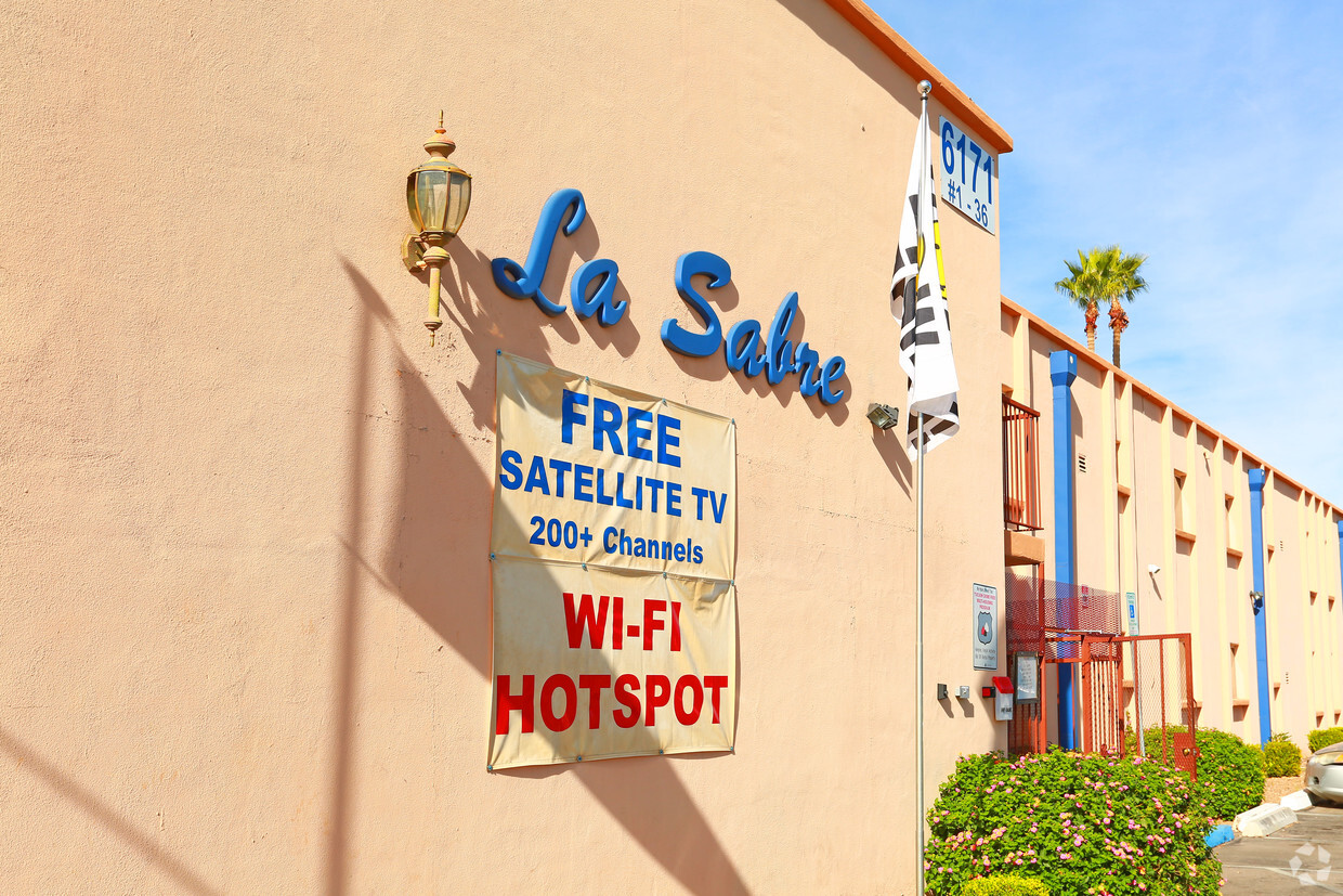 Building Photo - La Sabre Apartments