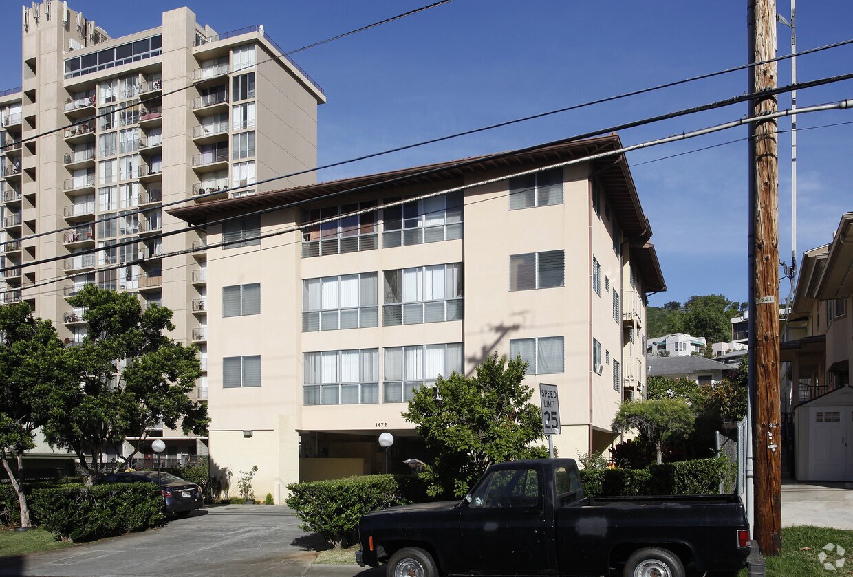 Foto del edificio - 1472 Thurston Ave