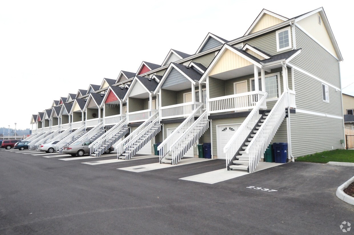 2325 I St, Auburn, WA 98002 Apartments in Auburn, WA