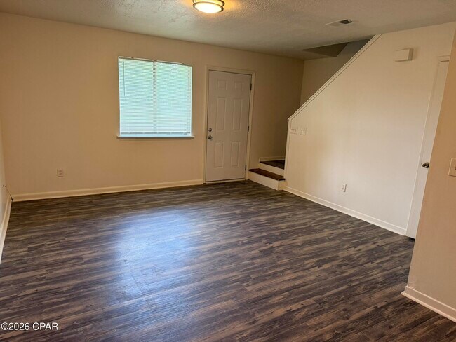 Foto del edificio - 5138 Lance St