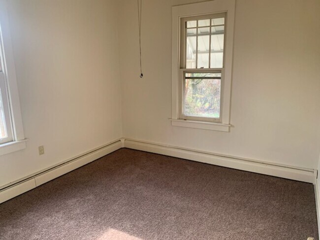 Foto del edificio - Beautifully renovated 2-bedroom house