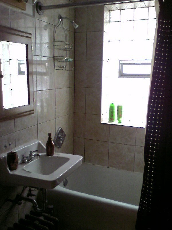 Foto del edificio - 844 W Montrose Ave