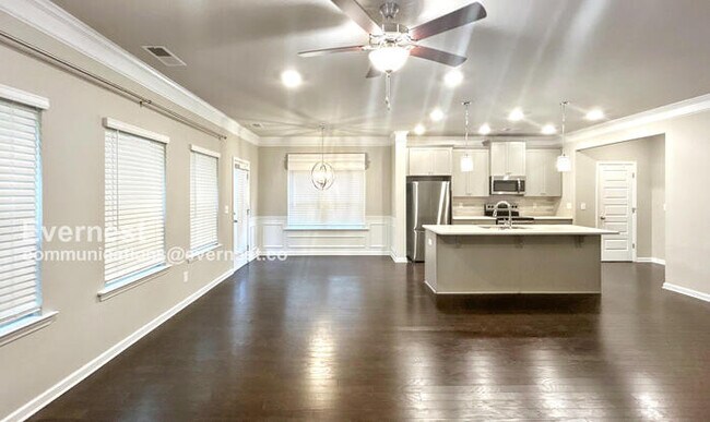 Foto del edificio - 5172 Grace Ct
