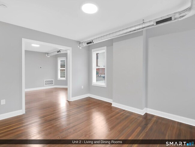 Building Photo - 144 Madison St