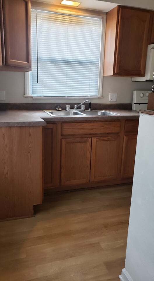 Building Photo - 406 2nd St