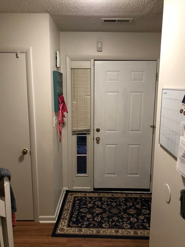 Foto del edificio - 5133 Glenwood Way