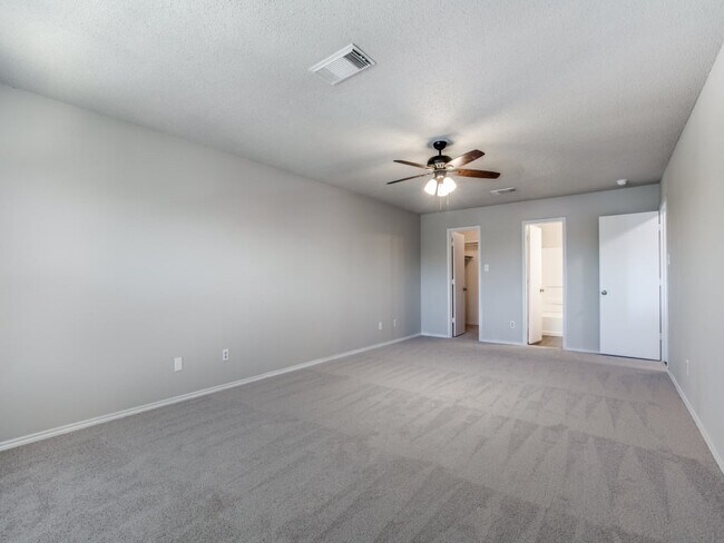 Foto del edificio - 9706 Highland Creek