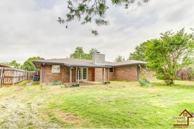 Foto del edificio - 303 SW 72nd St