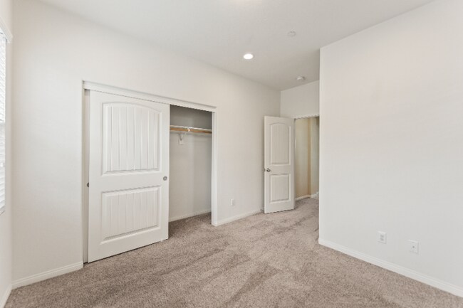 Foto del edificio - 950 N Ellie St