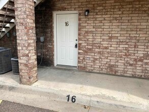 Building Photo - 511 Shiloh Dr