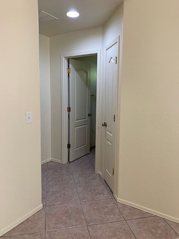 Foto del edificio - 205 Kelly Dr